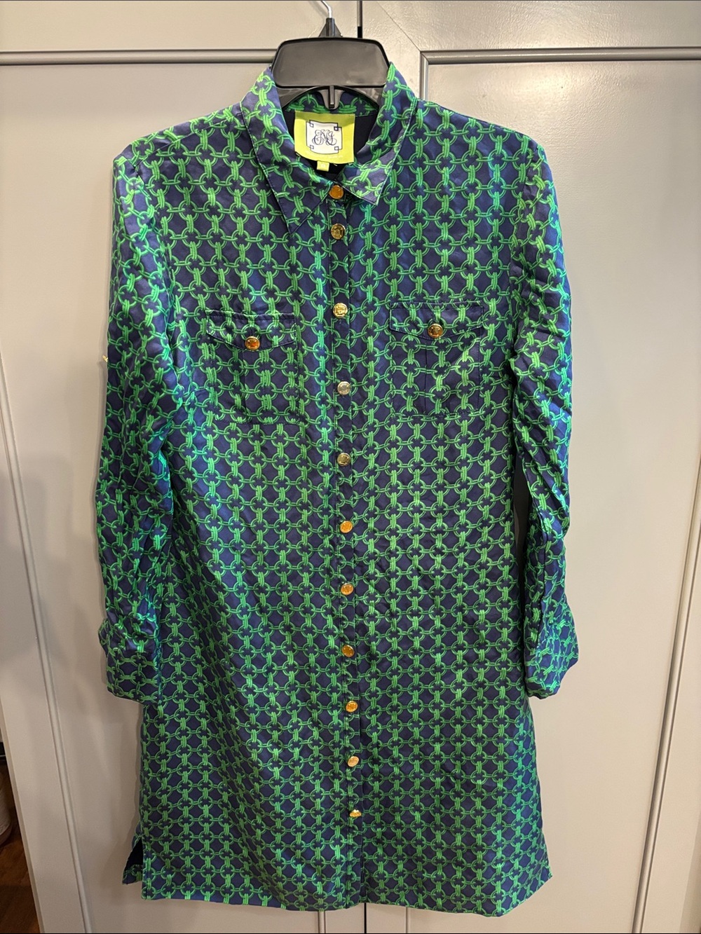ELIZABETH MCKAY Blouse Silk Blue Green Geometric Button Down Gold Logo Size 8